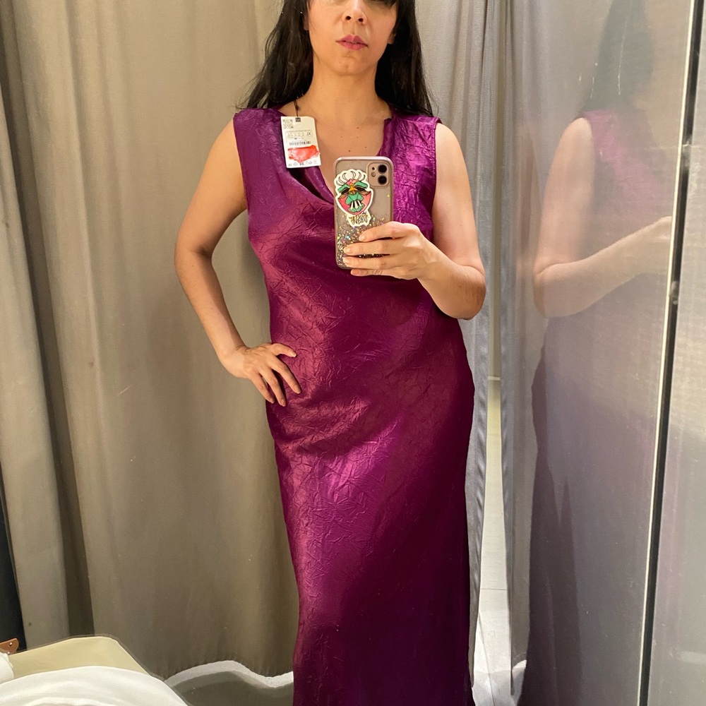 Elegant Burgundy Sleeveless Dress